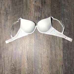 Pink t-shirt push up bra
